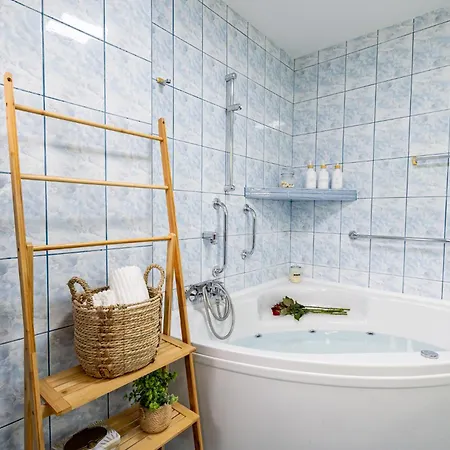 Apartma Pod Macesnom Appartement