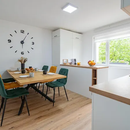 Apartman Apartma Pod Macesnom *