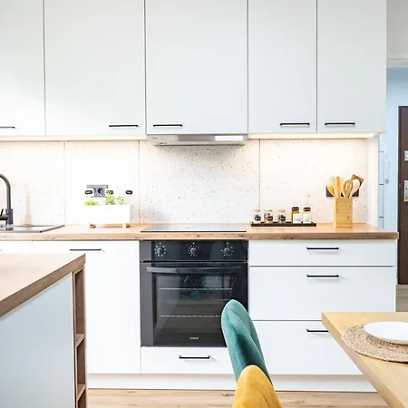 Apartma Pod Macesnom Jesenice