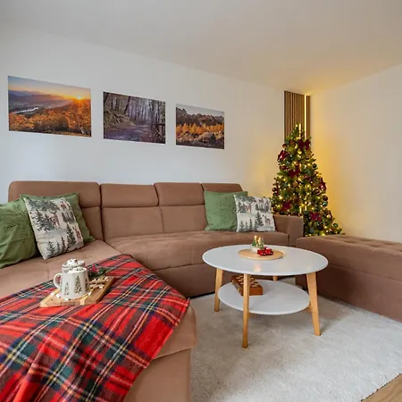 Apartma Pod Macesnom * Jesenice