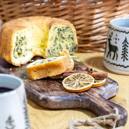 Apartma Pod Macesnom 아파트