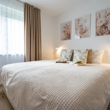 Apartma Pod Macesnom