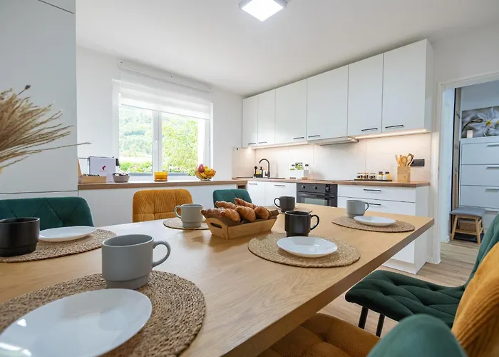 Apartma Pod Macesnom