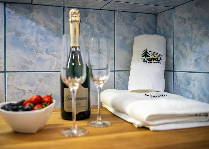 Apartma Pod Macesnom